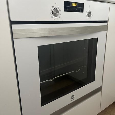 Apartamento Con Terraza,2 Min De La Playa, Арес Екстериор снимка